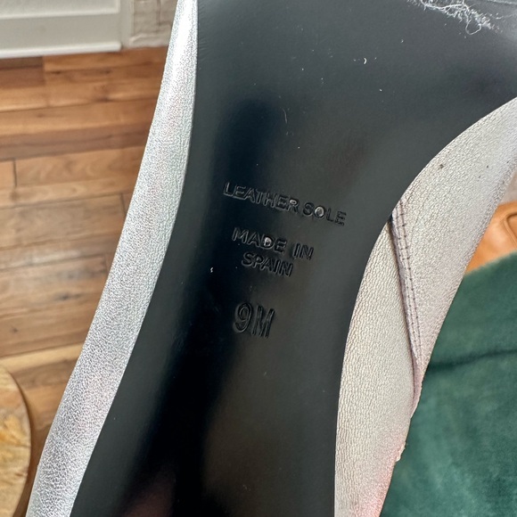 INEZ Mila Soft Silver Pointy Toe Heeled Boots sz: 9 NWOB - Picture 12 of 13